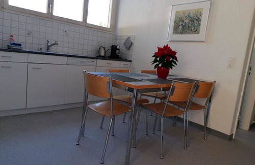 Valbella Apartment | Nice apartment for 6 people with WIFI, TV and balcony