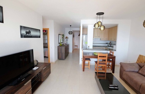 Alcanar Apartment | Nice apartment for 6 people with A/C, pool, balcony and parking