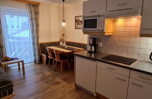 Fendels Apartment | Nice apartment for 6 guests with WIFI, TV, terrace and pets allowed
