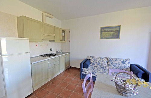 Follonica Apartment | Nice apartment for 6 people with pool, A/C, TV, patio and pets allowed
