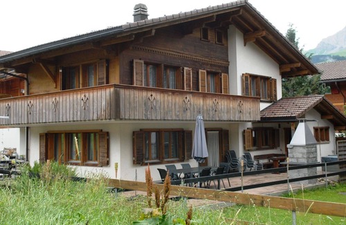 Adelboden Apartment | Nice apartment for 8 people with WIFI, balcony and pets allowed