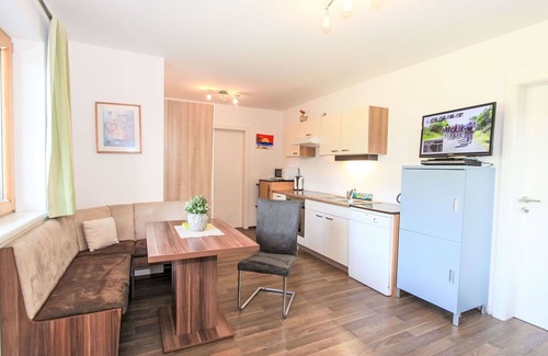 Kapfing Apartment | Nice apartment for 4 people with WIFI, TV and patio