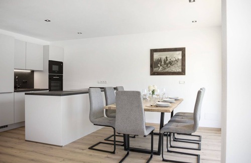 Oberau Wildschonau Apartment | Nice apartment for 7 guests with WIFI, TV, balcony and parking