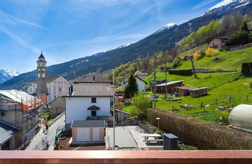 Leontica Apartment | Nice apartment for 2 guests with WIFI, TV, balcony and parking