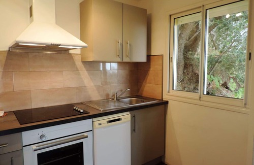 Partinello Apartment | Nice apartment for 2 people with A/C, WIFI, TV, patio, pets allowed, panoramic view and parking