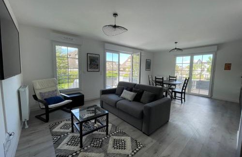 Benerville-sur-Mer Apartment | Nice apartment at 2 min walk from the beach