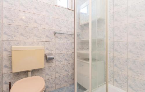 Sveti Filip i Jakov Apartment | Nice Apartment In Sveti Filip I Jakov