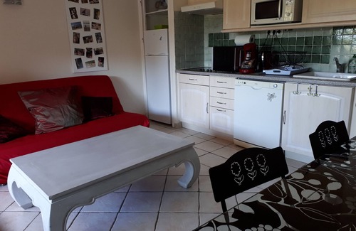 La Croix-Valmer Apartment | Nice Apartment in La Croix Valmer 400 M From The Beach.