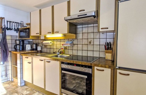 Kaunertal Villa | Nice apartment in villa for 4 guests with WIFI, TV, patio and pets allowed
