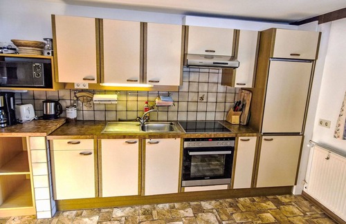 Kaunertal Villa | Nice apartment in villa for 4 guests with WIFI, TV, patio and pets allowed