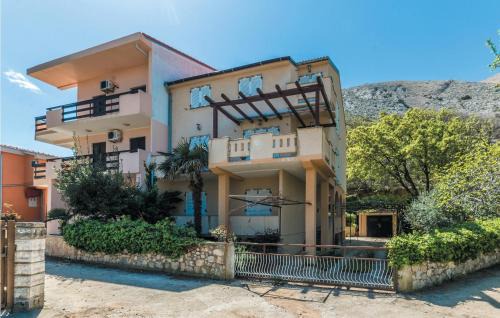 Bosana Apartment | Nice Apartment In Bosana With Wifi