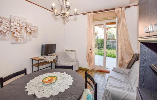 Chatillon Apartment | Nice Apartment In Chatillon With Wifi
