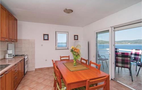 Veliki Drvenik Apartment | Nice Apartment In Drvenik Veliki