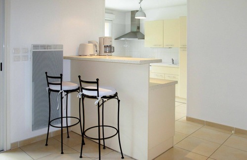 Pont-de-Larn House | Nice apartment in villa for 10 people with private pool, TV, terrace, pets allowed and parking