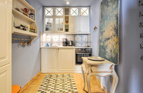 Grasse Apartment | Nice apartment in Grasse with WiFi