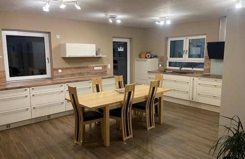 Himmelkron Apartment | Nice apartment in Himmelkron