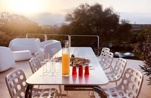 Puntaldia House | Nice apartment in villa for 8 people with A/C, pool, TV, terrace and parking