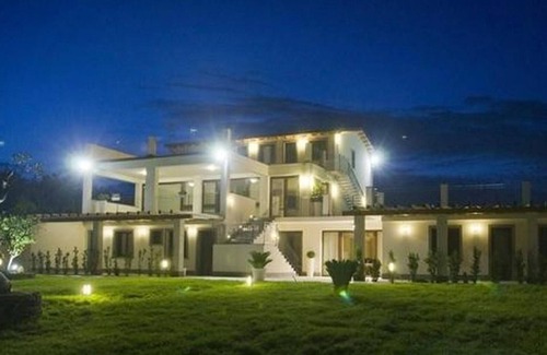 Mazzarino Apartment | Nice apartment in Mazzarino with WiFi