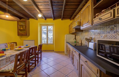 Nembro Apartment | Nice apartment in Nembro with WiFi