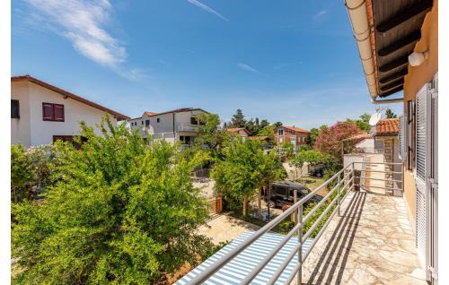 Nin Apartment | Nice Apartment In Privlaka With Wifi