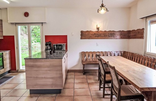 Mayens-de-Riddes House | Nice apartment in villa for 8 guests with WIFI, balcony, panoramic view and parking