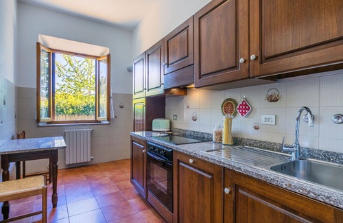 San Vivaldo Villa | Nice apartment in villa for 4 guests with pool, WIFI, TV, terrace, pets allowed and parking