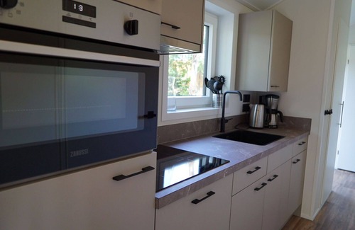 Vleteren House | Nice apartment in villa for 6 people with WIFI, TV and terrace