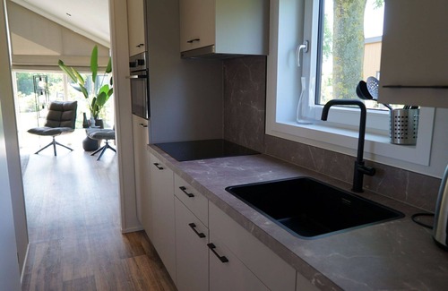 Vleteren House | Nice apartment in villa for 6 people with WIFI, TV and terrace
