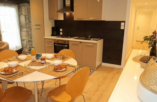 Plozevet Villa | Nice apartment in villa for 4 guests with WIFI