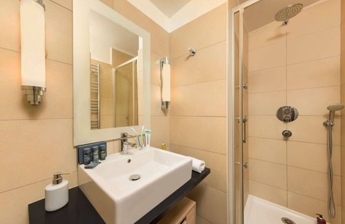 Hattigny House | Nice apartment in villa for 12 people with WIFI, pool, hot tub, TV and terrace