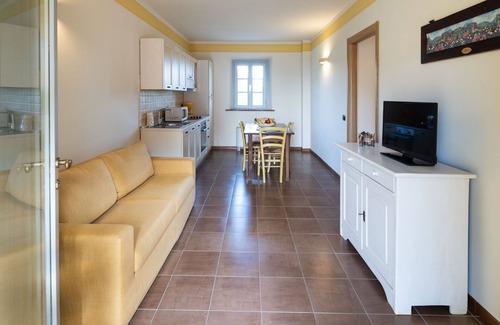 Larciano House | Nice apartment in villa for 4 guests with pool, WIFI, A/C, TV and parking