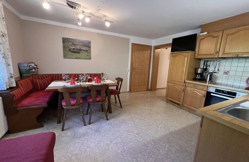 Angerberg Villa | Nice apartment in villa for 6 people with WIFI, TV, patio and pets allowed