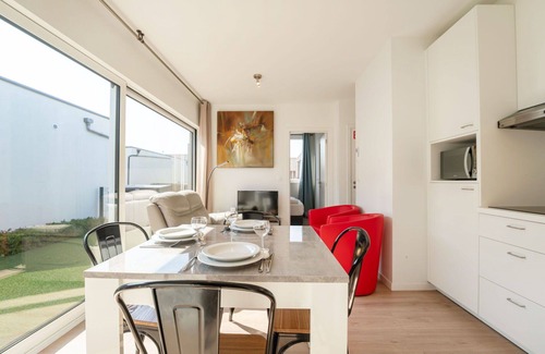 Bredene House | Nice apartment in villa for 4 guests with A/C, WIFI, TV, terrace and pets allowed