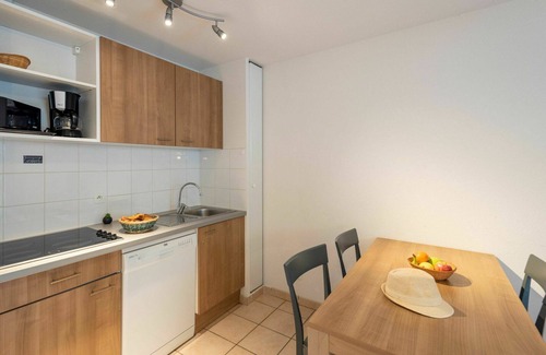 Saumur House | Nice apartment in villa for 4 people with pool, internet, TV, terrace, pets allowed and parking
