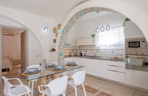 Eden Beach Villa | Nice apartment in villa for 5 people with pool, A/C, WIFI, TV and patio
