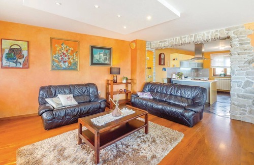 Sarsoni Apartment | Nice apartment in Viskovo with WiFi