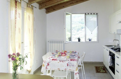 Prela Apartment | Nice apartment for 6 people with pool, TV, terrace, pets allowed and panoramic view