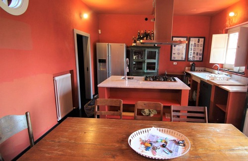 Santo Stefano del Ponte Villa | Nice apartment in villa for 8 guests with WIFI, TV, terrace, pets allowed and parking