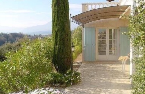Cagnes-sur-Mer Apartment | Nice apartment with pool near Nice. 4 pers, aircondition, internet