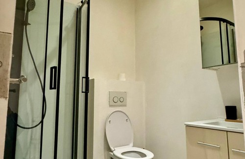 Sint-Jans-Molenbeek Apartment | Nice apartment with WiFi in charming Anderlecht