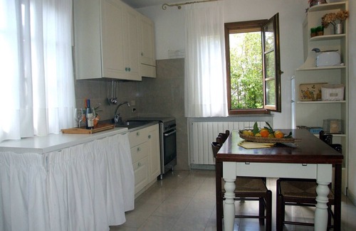 Val Canina Apartment | Nice apartment with terrace on the ground floor of a small villa. E.