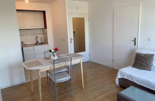 Saint-Michel-sur-Orge Apartment | Nice Appartment 25 minutes to Paris
