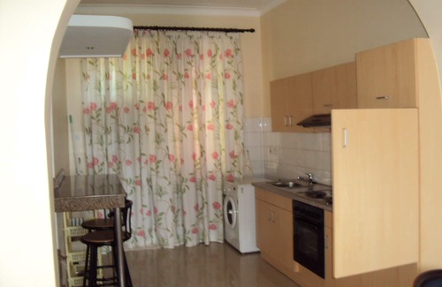 Kampala House | Nice Bungalow near Lake Victoria