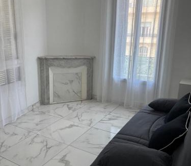 Mantega Apartment | Nice Central
