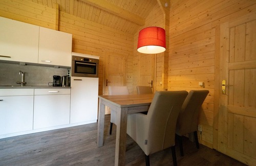 Maarn Ski Chalet | Nice chalet with combimicrowave, 20km from Utrecht