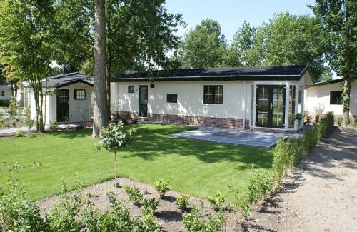 Municipality of Langedijk Ski Chalet | Nice chalet with dishwasher recreation area