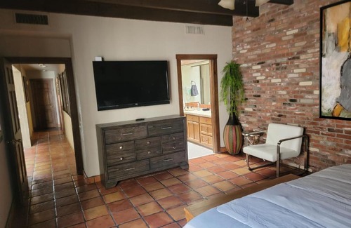 Biggs Field Villa | NICE CONDO NEAR i10, 4 BEDS WITH A VIEW