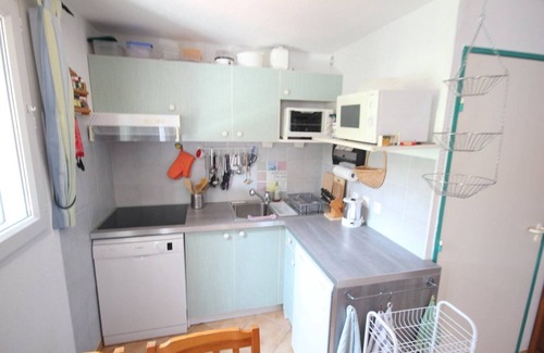 Portiragnes-Plage House | Nice corner house with garden, 2 bedrooms, secured residence LES ONDINES with pool, free wifi,400.