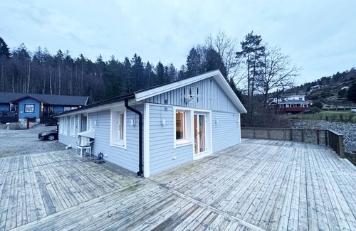 Uddevalla Municipality House | Nice cottage outside Munkedal by Saltkällan, with sea view | SE09053