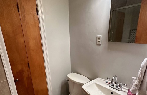 Cave Spring House | Nice cozy home in a fantastic neighborhood. Close to restaurants and shopping.